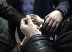 Камышанина-разбойника, напавшего на продавца магазина с ножом из-за водки, отправили в колонию на пять лет