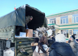 Из села Саломатино в Камышинском районе ко Дню защитника Отечества уехал военный КАМАЗ с посылками на передовую