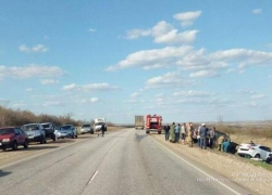 Страшная смертельная авария с двумя погибшими произошла на трассе Камышин - Волгоград