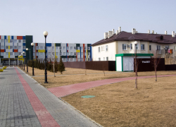 В Камышине общественный туалет на набережной пока закрыт, но власти города обещают его "презентацию" жителям по весне