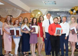 "Красных" дипломов добились больше 40 выпускников Камышинского технологического института