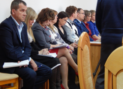 Камышинский хлебокомбинат, продажей которого чиновники администрации собирались "залатать" бюджетный дефицит, никто не купил