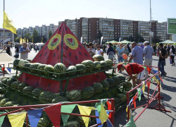 Зачем камышинские арбузы срочно "выезжают" в Калужскую область