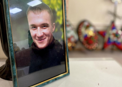 В Котельниково простились навсегда с погибшим в СВО бойцом ЧВК "Вагнер" Валерием Стекольниковым