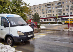 Баранку в Волгоградской области крутить некому: дефицит водителей на пике
