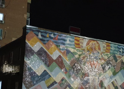 В Камышине на улице Пролетарской остановились электронные часы на табло "с женщиной": плохая примета для города? - камышанка