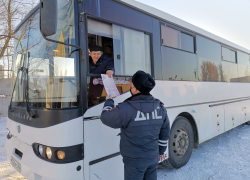 Сотрудники ОГИБДД Камышина начали активный рейд по проверке автобусов