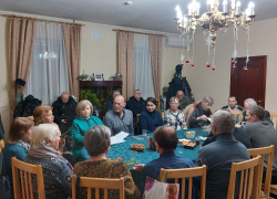 Камышинские поэты собрались на презентацию нового сборника стихов в Никольском соборе