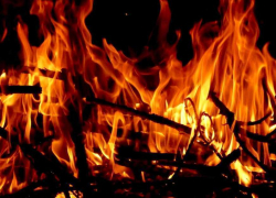 В Камышинском районе пожарные обнаружили в горящем доме труп мужчины