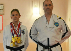 В Камышине чёрный пояс по тхэквондо теперь есть не только у парней, но и у девушки!