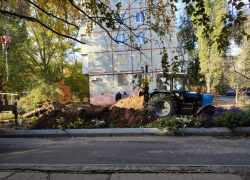 В Камышине коммунальщикам приходится устранять локальные аварии на северо-западе города, возникшие на старте отопительного сезона
