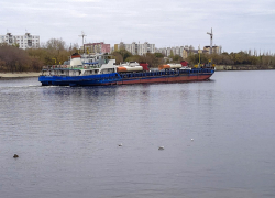 Паром из Камышина в Николаевск перестанет ходить 20 ноября