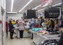 Камышан предупредили о сомнительной красной икре в магазинах
