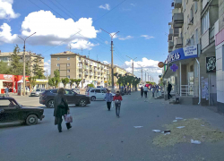 Слушайте, может все-таки пора вымести улицу Ленина? - камышанка