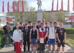По улицам Камышина "пробежала" эстафета в память о Николае Маслове: кто победил