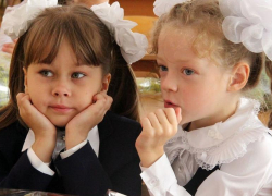 Папа случайно заглянул в интернет-переписку 10-летней дочки и обнаружил в ней порноснимки от взрослого "кавалера" 