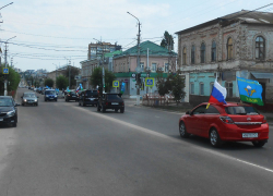 Колонна с флагами ВДВ промчалась по улицам Камышина 2 августа