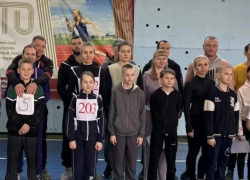 В Камышине папы, мамы и дети боролись за звание самых спортивных семей