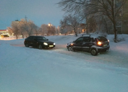 Заснеженные проезды становятся причиной ДТП в Камышине с самого утра