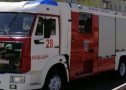 Минувшей ночью в Камышине заполыхал автомобиль