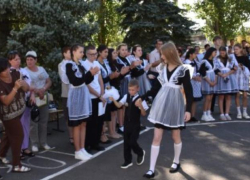 Средняя школа в поселке "Госстанция" Камышинского района отметила 90-летие