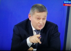 Во время "прямой связи" с губернатором Андреем Бочаровым затронули тему закрытого в Камышине онкодиспансера