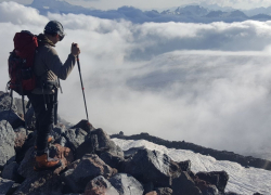 Шансы найти живым туриста из Волгограда на Эльбрусе минимальны, но пока остаются