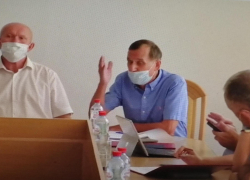 По какому поводу на "тихом" заседании Камышинской городской думы возвысил голос зампред представительного собрания