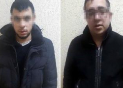 Двое парней вошли в роль "ночных бабочек" и женскими голосами собирали по телефону мзду за фейковые интим-услуги