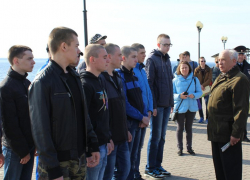 11 призывников из Камышина отправились служить Родине