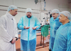 Депутат камышан в Госдуме презентовал камышинский завод "Любимый город" как российского лидера по производству  высокобелковых коктейлей