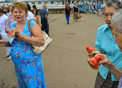 Хватит ли на Арбузном фестивале в Камышине туалетов для массового пиршества, во время которого будет съедено 10 тонн полосатой ягоды?