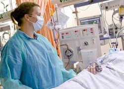 В Камышине медики борются за здоровье супругов, госпитализированых с подозрением на отравление угарным газом