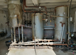 Полиция накрыла подпольный цех по розливу солярки