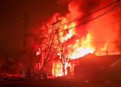 Беспилотники ВСУ атаковали Ростов-на-Дону: под ударом оказались танкер и жилые дома, есть погибшие