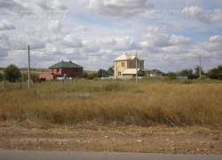 В Камышине разгорелся спор вокруг рекламных столбов, связанный с "хитростью" администрации города