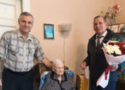 В Камышине 105-летие отметила труженица тыла Евдокия Григорьевна Николаева