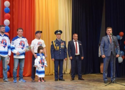 В Камышине прошла торжественная встреча по итогам победного сезона ветеранского  хоккейного клуба