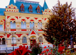 Камышан приглашают в музей на выставку студии "Дебют"