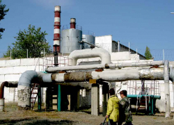 С такими проржавевшими трубами ТЭЦ тепло будет теряться прямо на выходе, а ведь отопительный сезон на носу, - камышанка