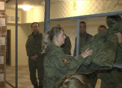 Пресс-служба Южного военного округа пишет, что на полигоне в Волгоградской области мобилизованным выдали зимнее снаряжение