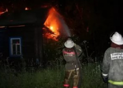 Пожар в селе Камышинского района от короткого замыкания сгорел дом