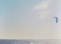 Кайтсерфинг на Волге: камышане сняли красивый ролик с полетами экстремалов на волнах (ВИДЕО)