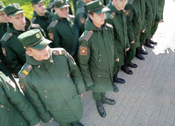 Мужчины старше 27 лет могут осенью отправиться в армию в Волгоградской области