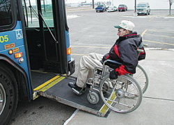 Камышин получает автобусы для инвалидов, но главной функции они не выполняют