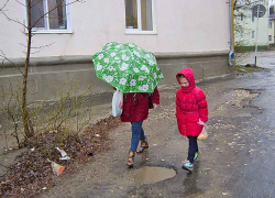В Волгоградской области объявили штормовое предупреждение из-за средиземноморского циклона