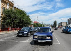 На автомобилях без специальной цветографической окраски: камышинских водителей предупредили, что ГИБДД за нарушителями проследит тайно