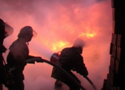 В Камышине в кирпичном сарае сгорели старые вещи