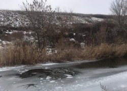 СК: организована проверка по факту гибели семилетнего мальчика и госпитализации в тяжелом состоянии его сверстника