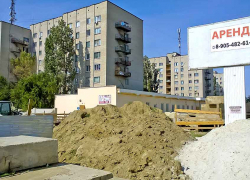 Администрация Камышина не нашла управляющей компании для бывшего общежития по улице Ленина, где жильцам приходят "сумасшедшие" счета за ОДН